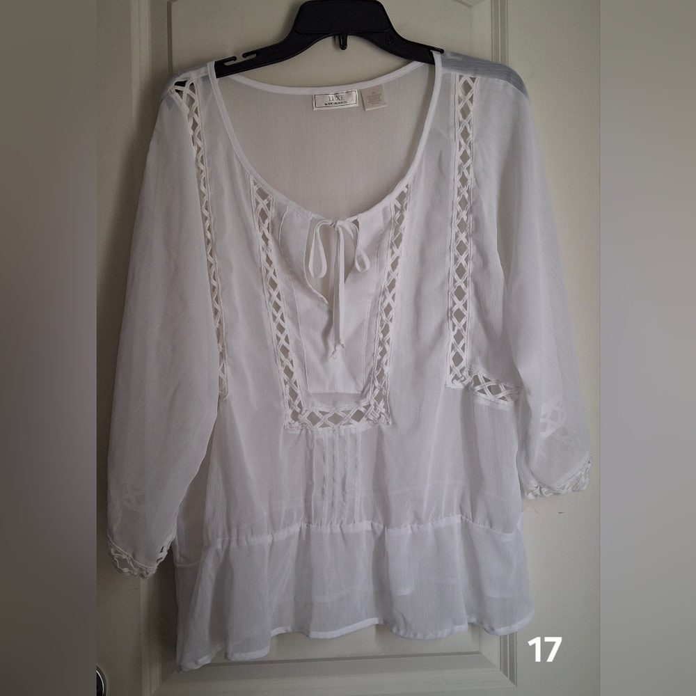 Luxe White Lace Detail Women's Sheer Top XL Casual Summer Travel Beachy Angelcor